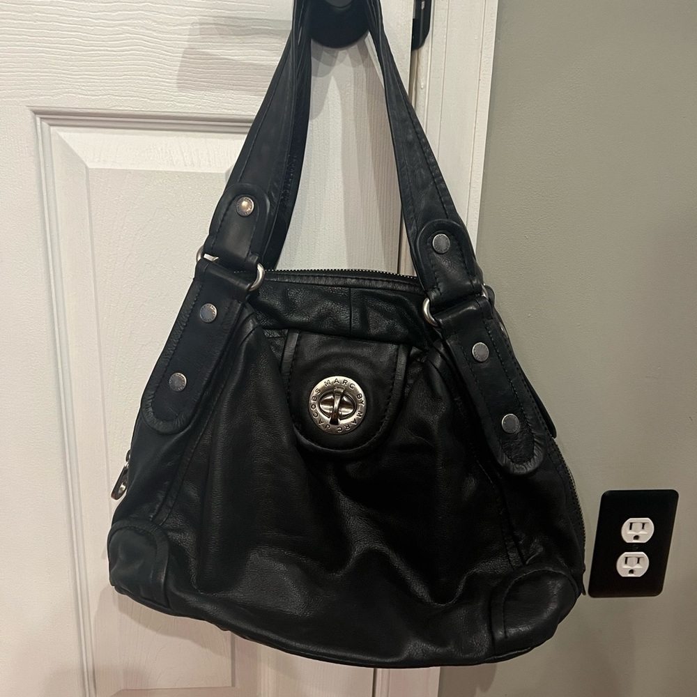 Marc Jacobs black leather shoulder bag Used